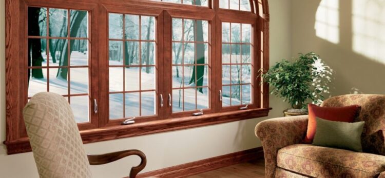 Как правильно ухаживать за деревянными окнами