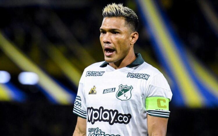 V kolumbii futbolista diskvalificirovali za shlepki devushke po pope futbol rbk sport 3a1fc16.jpg