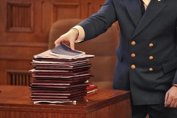 Адвокаты заявили о смерти &laquo;крабового короля&raquo; России. Он задолжал миллиарды рублей и обвиняется в организации убийства