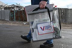 Nabljudatel iz italii otchitalsja o golosovanii v lnr 35e2952.jpg