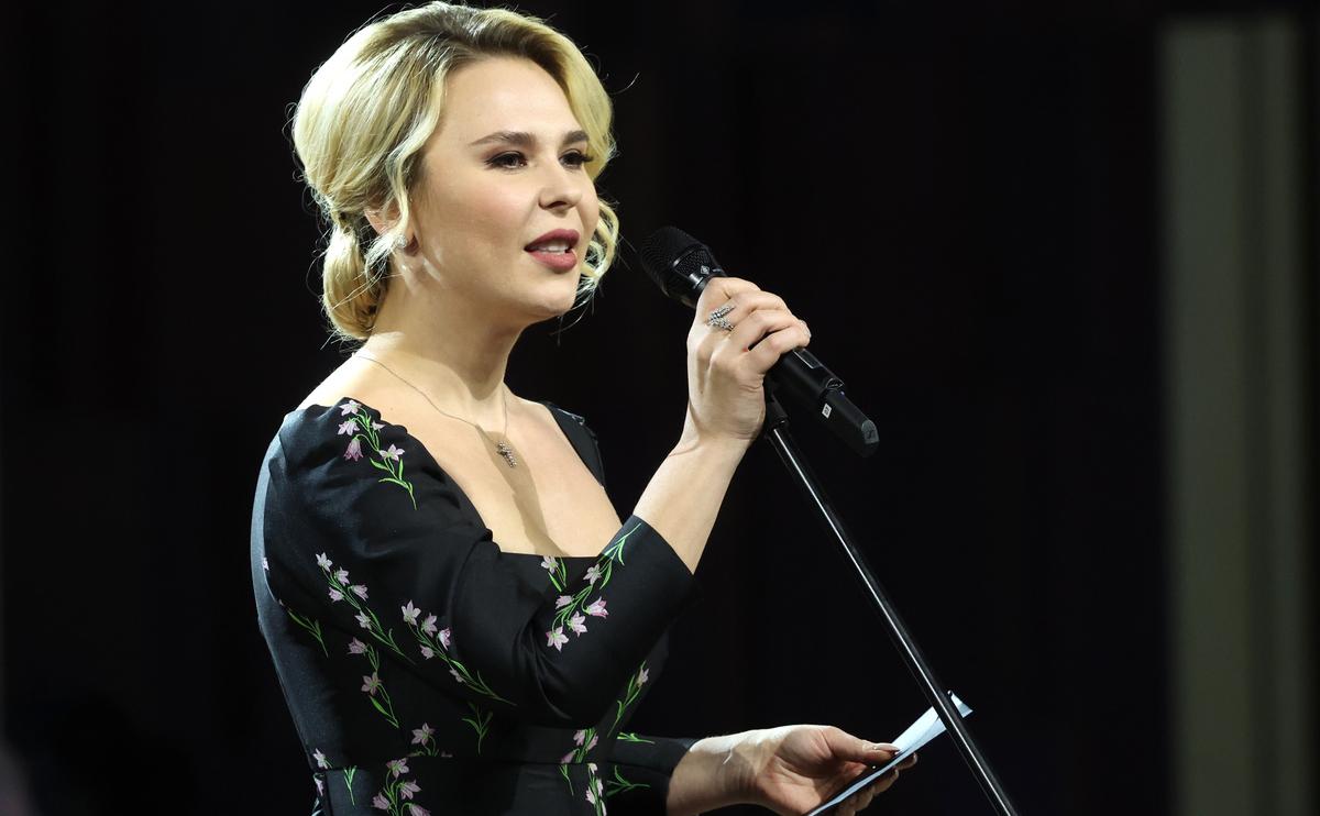 Полина Гагарина споет песню с Евровидения на матче России и Парагвая :: Футбол :: РБК Спорт1