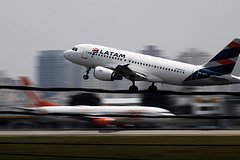 Polsotni passazhirov postradali iz za tehnicheskoj nepoladki samoleta ef206a0.jpg