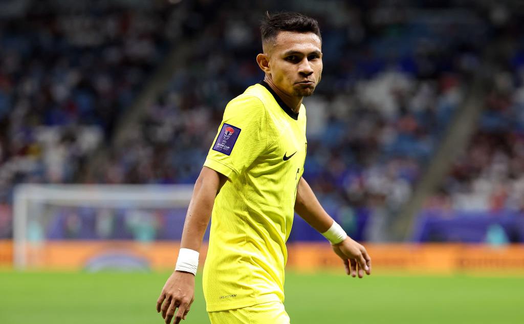 Futbolista sbornoj malajzii oblili kislotoj v torgovom centre futbol rbk sport a25840f.jpg