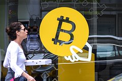 Cena bitkoina obrushilas 6b74e4b.jpg