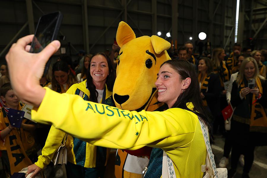 Как медалистов Олимпиады-2024 встретили на родине. Фотогалерея :: Другие :: РБК Спорт16