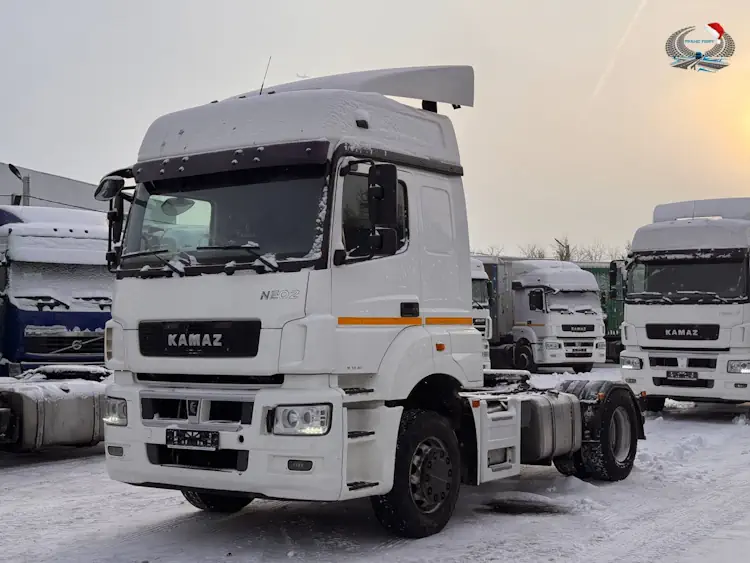 Седельный тягач камаз